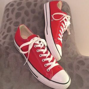 Converse Chuck Taylor AllStars Fire Engine Red